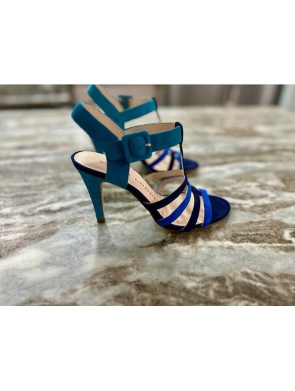 💙 Sacha London 'USHA' Heels Stunning color & look Size 7 NIB